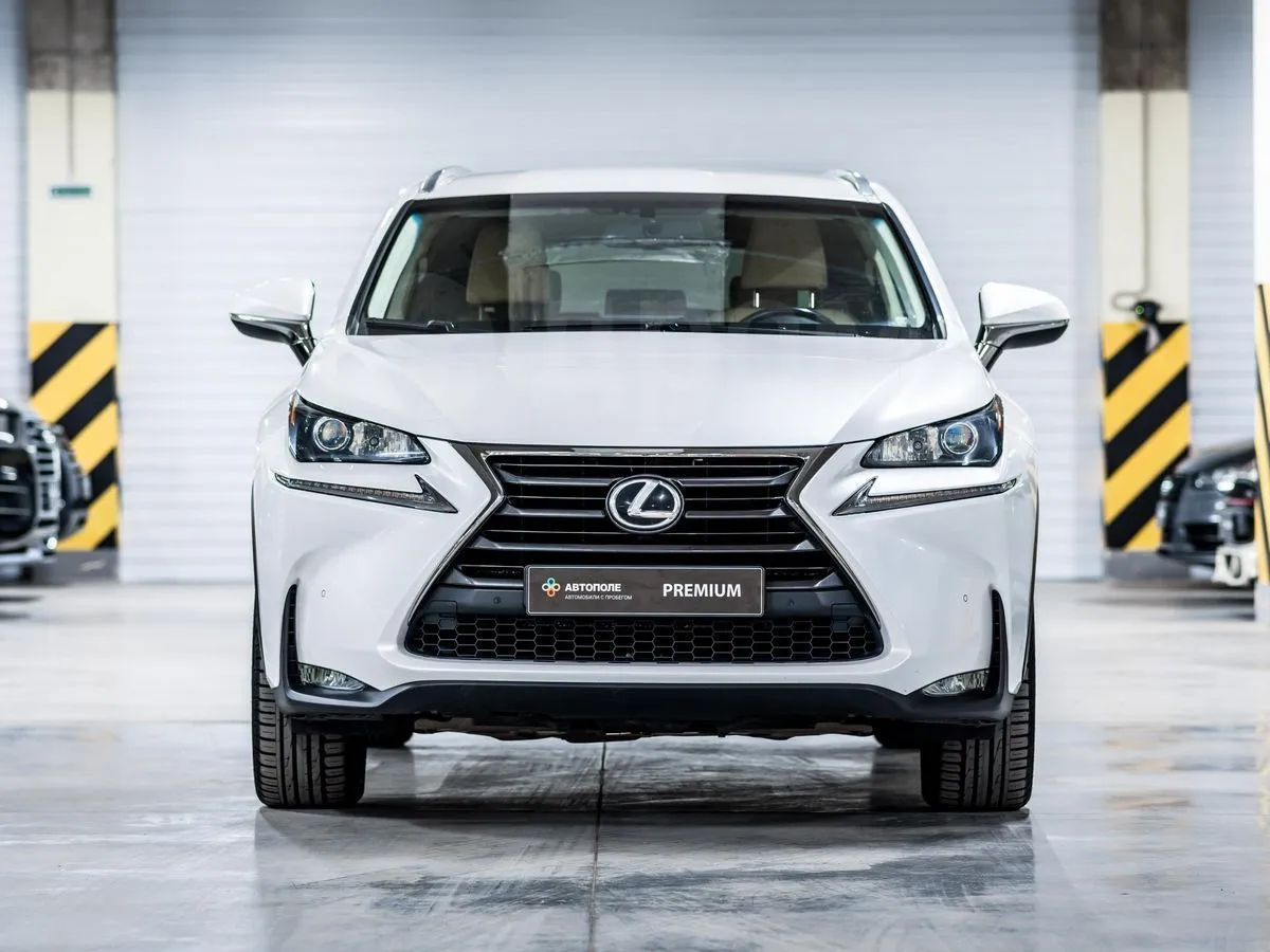 Lexus NX200 Image 4